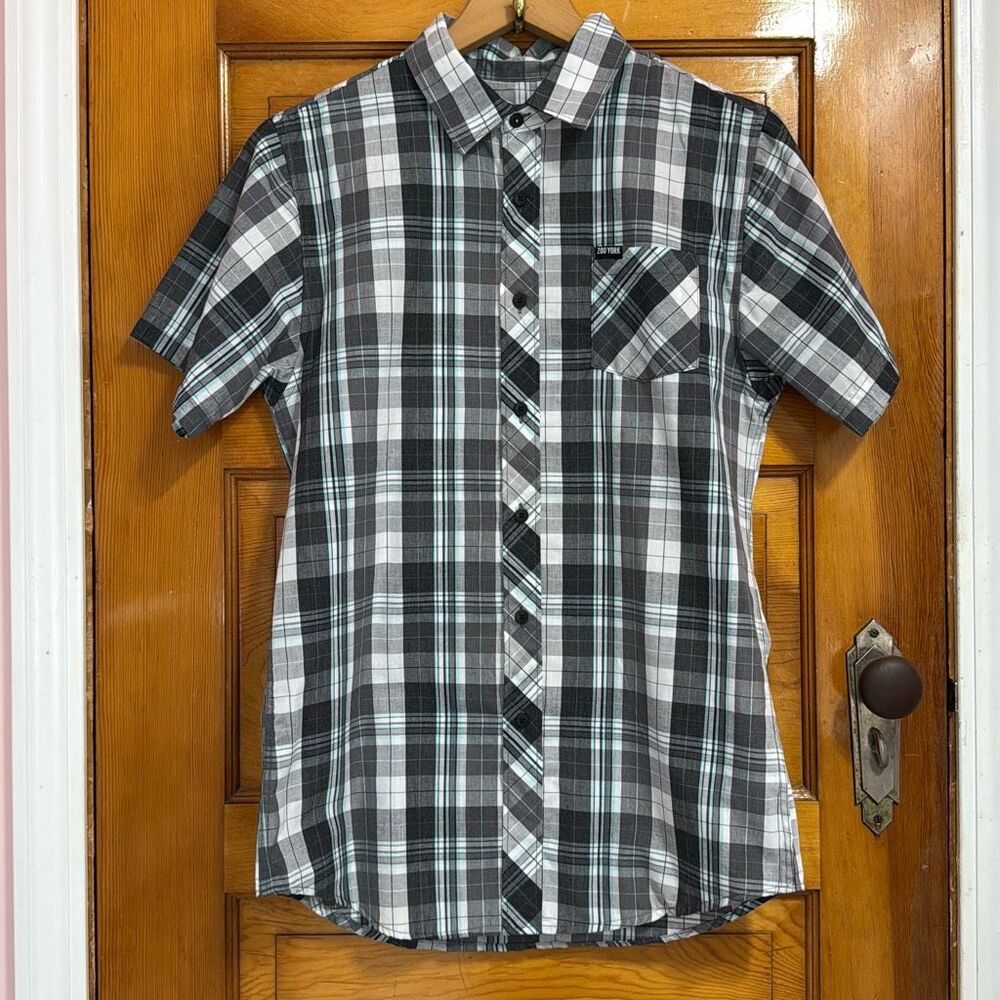 Zoo York Grey Plaid Short Sleeve Button Down Shirt Men’s Small